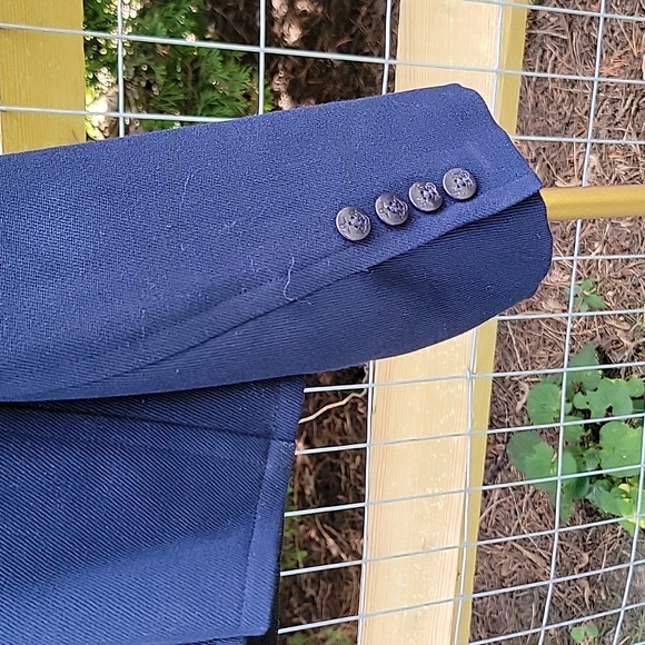 Lauren Ralph Lauren Cropped Double Breast Blazer - Picture 5 of 11